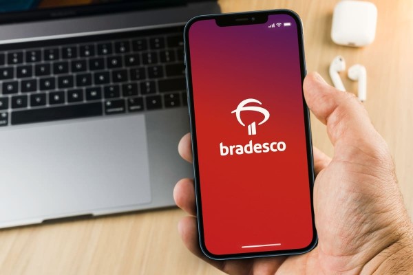 Bradesco implementa em seu app notificação de golpes por telefone